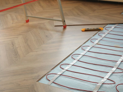 Padlófűtés és laminált parketta – kompatibilitási tippek