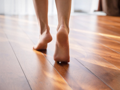 Miért recseg/nyikorog a parketta?