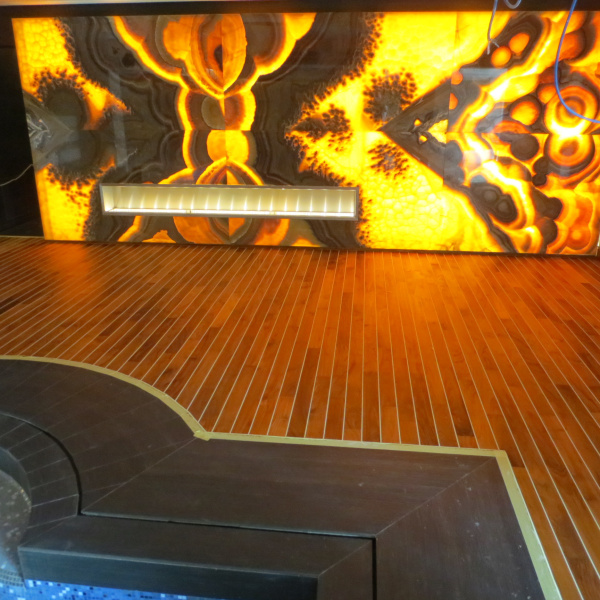 Teak svédpadló medence köré olajozva és viaszozva